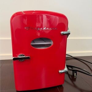 Frigidaire 0.5 cu ft Red Mini Fridge